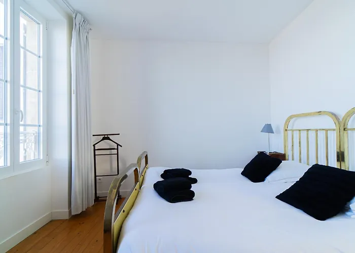 Bellevue 10 Personnes アロマンシュ・レ・バン